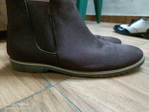 Wood Brown Chelsi Shoes Velvet