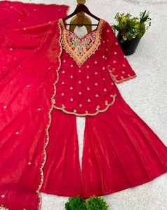 Viral 🔥 🔥  Y2K Trendiest Ethnic Three Piece Set 🔥 🔥