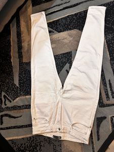 Zara Off-White Denim Jeans