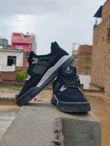 Air Jordan Retro 4 Black Cat