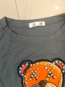 A Beautiful Grey Top In New Quality.
