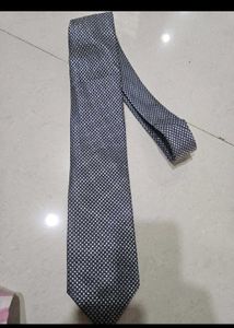 Stylish Patterned Tie