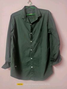 DARK GREEN VINTAGE OVERSIZED SHIRT FOR SALE SUITABLE FOR M-L SIZE.