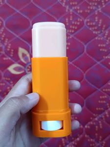 The Derma Co Hyaluronic Sunscreen Stick with SPF60