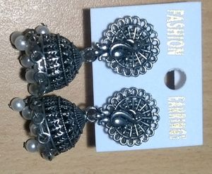 Earings