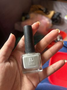 EL21 Nail Polish