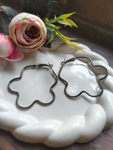 Cute Flower Hoop Earrings