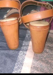 CatwalkSandals Minor Peels Are Der Bcz Of Storage