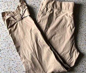 Beige Capri Pants 30-32