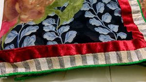 😍Pretty Synthetic Flurescent Green Saree 😍