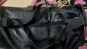 ESBEDA DUFFLE BAG