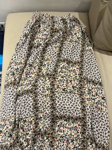 Skirt Size- Free