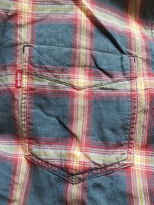 Levi&#39;s Plaid Button-Down Shirt