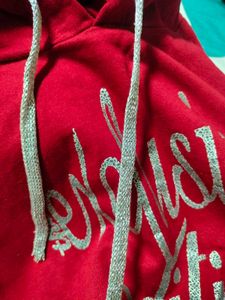 Red Cropped Hoodie – Stylish &amp; Comfy