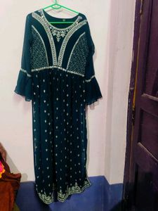 Nayra Cut Suit With Dupatta