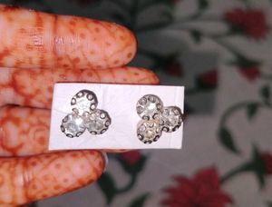 Preety Earings