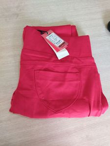 Red jegging