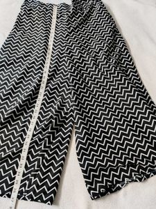 Xxl Flared Palazzo With Chevron Print