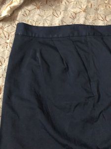 Formal Van Huesen Navy Blue Skirt (new)
