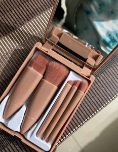 Portable Makeup Brush Set with Mirror