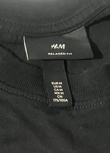 H&amp;M Full Selvee T-shirt