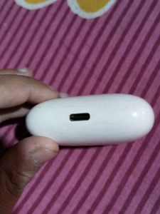 Not working earbuds || Only case workin
