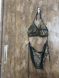 It’ Bikini Set Which Is Already Used So Selling It