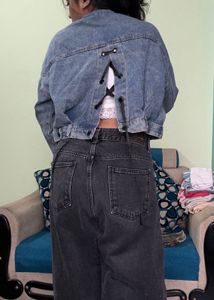 Denim Jacket with Ribbon on back💙🖤