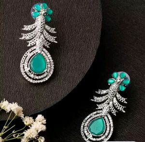 Rhodium Plated Artificial Stone Embed Drop Earing
