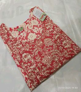 Red & White Patterned Top