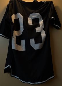 all eyes on black jersey