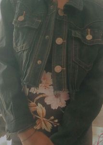 crop denim jacket