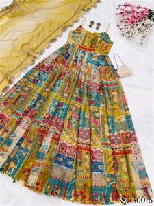 **Padded Full Stiched Gown**