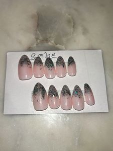 Press-On Nail Set