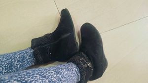 Black Boots