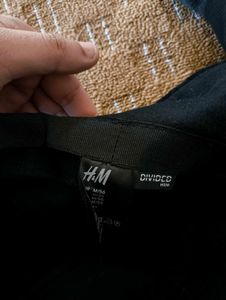 H&amp;M HAT BLACK