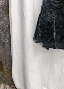 82310. Velvet Mini Skirt