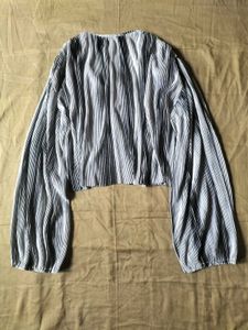 V-neck Pleated Top