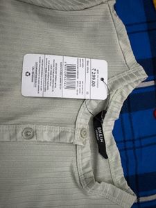 Cute Button-Up Crop Top