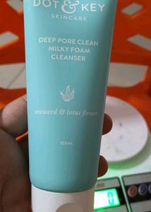 Dot &amp; Key Face Wash