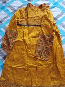 Akkriti Short Kurti