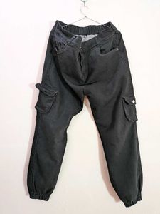 Black Cargo Joggers (Unisex)