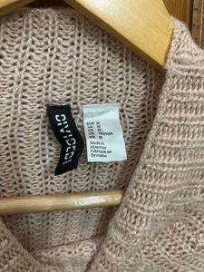 H&amp;M Shiny Peach Cable Knit Sweater