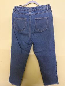 Lifestyle woman Jeans
