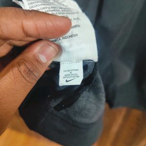 Nike Solid Hoodie - Chest 36