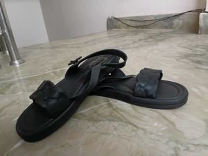 TRY ME sandals