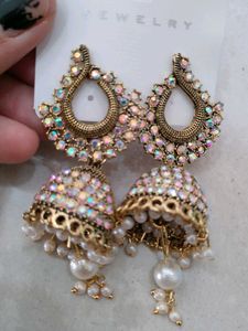 Earings new with tag