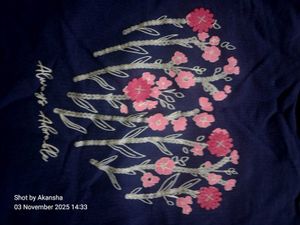 Branded Combo Sweatshirts In 400..pick One 150