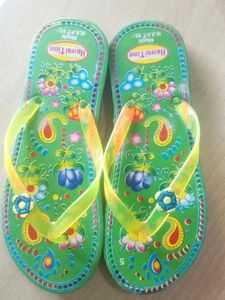 Ladies And Girls Chappal