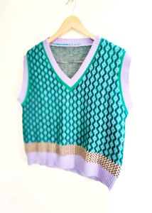 Patterned Knit Vest bust size-38